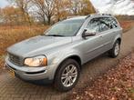 Volvo XC90 2.5 T 7p 7 persoons 2007 Grijs youngtimer, Auto's, Volvo, Navigatiesysteem, 1991 kg, 7 stoelen, 2521 cc