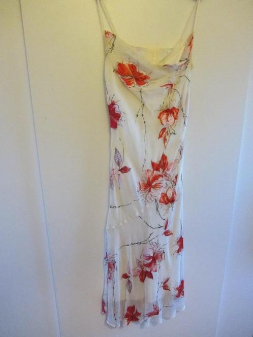 Italiaanse jurk /Sixth Sense  Bodyflirt /Vila Maat 36-38 (M), Kleding | Dames, Jurken, Zo goed als nieuw, Maat 38/40 (M), Rood