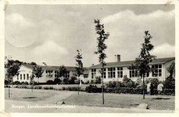 Borger, Landbouwhuishoudschool - 1960 gelopen beschikbaar voor biedingen