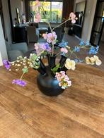 Zwarte Toetervaas met Zijde Bloemen, Ophalen, Overige materialen, Zwart, Zo goed als nieuw