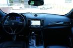 Maserati Levante 3.0 V6 AWD GranSport 350pk Panoramadak/Stoe, Auto's, Maserati, Gebruikt, 2084 kg, Zwart, Bedrijf