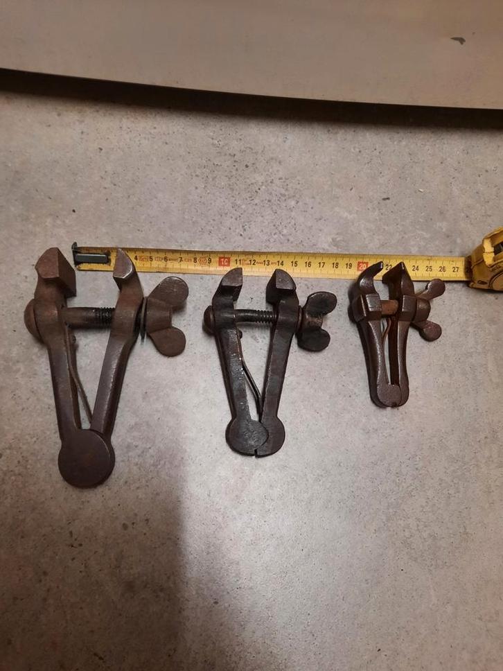 3x handbankschroef handschroef handvice handklem  lasklem, Antiek en Kunst, Antiek | Gereedschap en Instrumenten, Ophalen of Verzenden