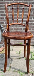 Thonet stoelen, Ophalen