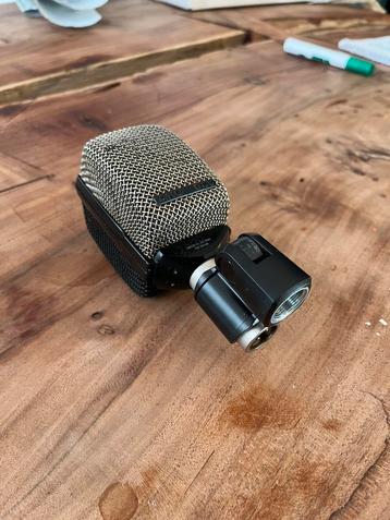AKG D12E beschikbaar voor biedingen