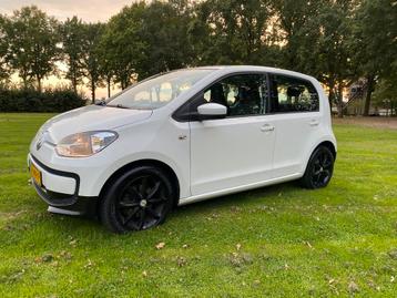 Volkswagen up! 1.0 44KW/60PK 3-DRS 2015 Wit beschikbaar voor biedingen