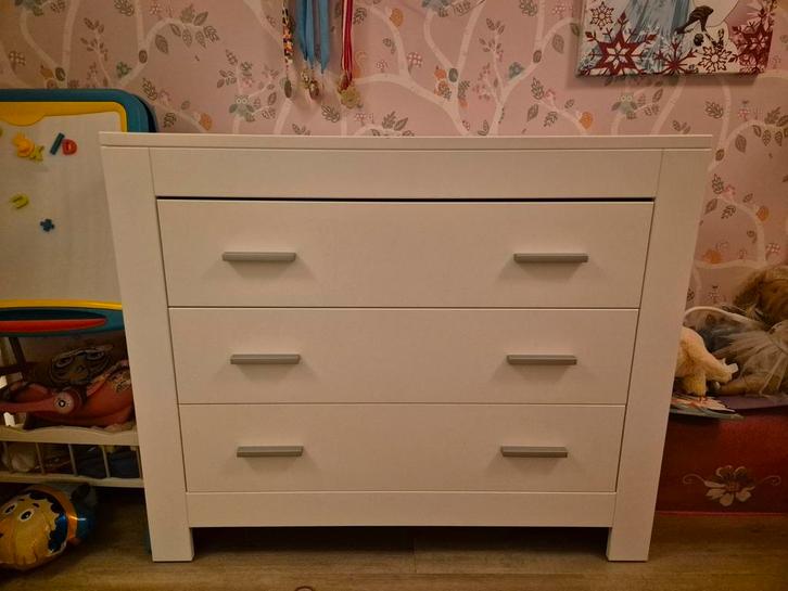Commode met 3 lades en verschoningsellement, Kinderen en Baby's, Kinderkamer | Commodes en Kasten, Zo goed als nieuw, Commode