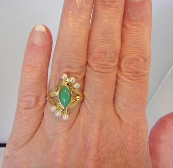 Nieuwe gouden ring met Parel en Chrysopraas, maat 17 en 18 beschikbaar voor biedingen