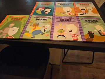 7 Borre Boeken - Zo Goed Als Nieuw! beschikbaar voor biedingen