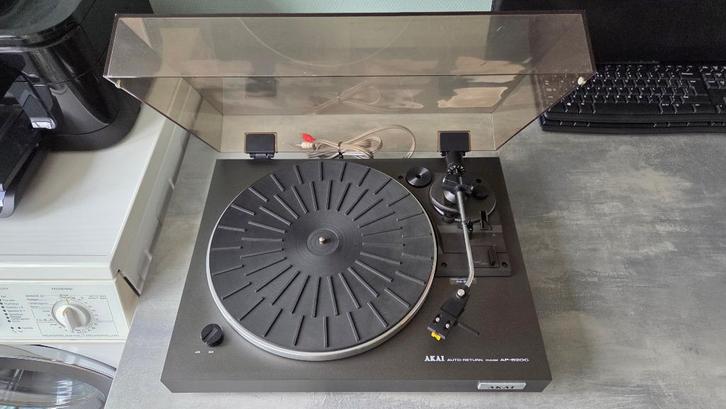 Akia platenspeler AP-B20C, Audio, Tv en Foto, Platenspelers, Gebruikt, Platenspeler, Akai, Automatisch, Ophalen