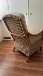 Rotan fauteuil met kussen, Huis en Inrichting, Fauteuils, Minder dan 75 cm, Riet of Rotan, Ophalen of Verzenden, Zo goed als nieuw