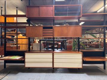 Poul Cadovius by Royal System vintage modulaire roomdivider beschikbaar voor biedingen