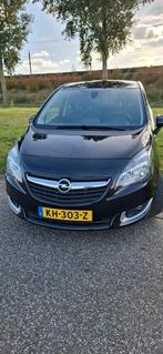 Zeer Nette Opel Meriva 2016 met  trekhaak, Auto's, Voorwielaandrijving, 65 €/maand, Stof, 4 cilinders
