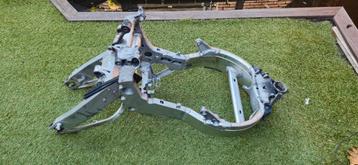 CBR900rr SC28 Frame & Achterbrug beschikbaar voor biedingen