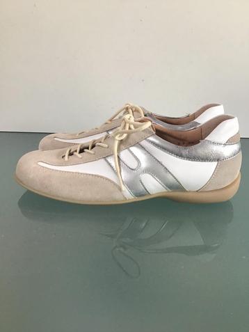 HARTJES | Nieuwe kekke witte sneakers 36.5 beschikbaar voor biedingen