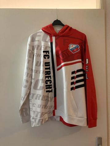 FC Utrecht Hoody maat L beschikbaar voor biedingen