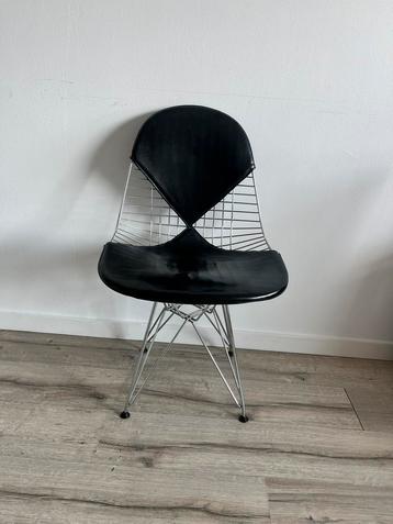Vitra Eames black bikini padding wire chair replica beschikbaar voor biedingen
