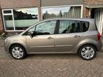 Renault Grand Modus 1.2 TCE 2010 Beige, Auto's, Renault, Voorwielaandrijving, 4 cilinders, 100 pk, Beige