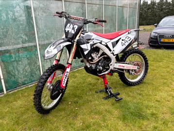 Honda crf250 2020/2021 beschikbaar voor biedingen