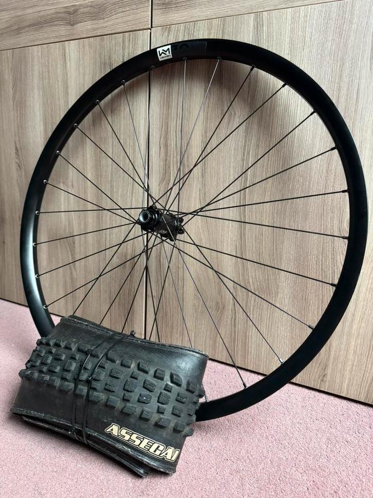 Nette Newmen Performance 30 +Maxxis Essegai band, 29” mullet, Fietsen en Brommers, Fietsonderdelen, Zo goed als nieuw, Mountainbike