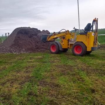 HUREN: Mini Graver, Mini Trekker, Shovel( 1.400 KG), Kieper  beschikbaar voor biedingen