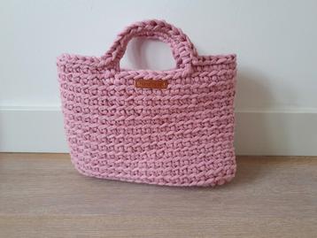Handgemaakte Roze Handtas beschikbaar voor biedingen