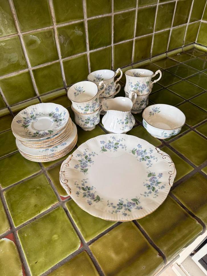 Paragon Forget me not Theeservies, Antiek en Kunst, Antiek | Servies compleet, Ophalen