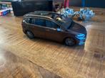 Paudi Volkswagen Touran 1:18 Nieuw., Ophalen of Verzenden, Zo goed als nieuw