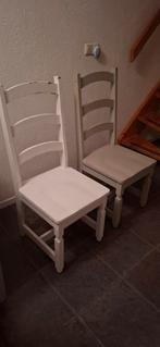 Gratis 4 houten stoelen, Huis en Inrichting, Stoelen, Ophalen, Gebruikt, Grijs, Twee