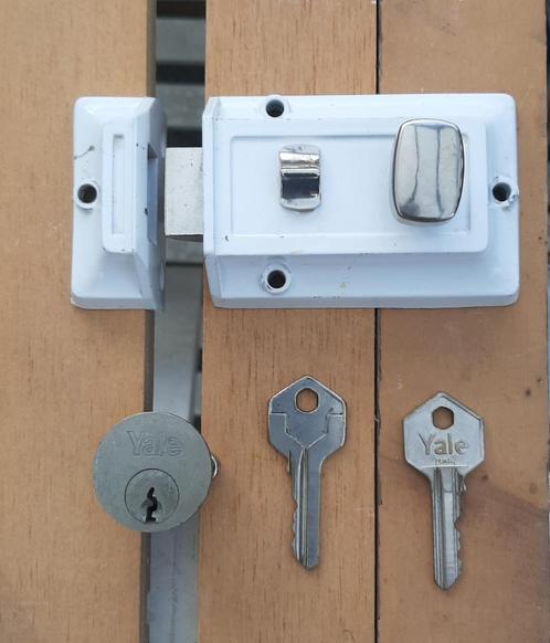 Oud Antiek Yale Oplegslot Voordeur, Huis en Inrichting, Woonaccessoires | Overige, Gebruikt, Ophalen