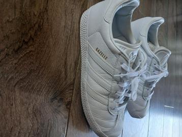 Adidas Gazelle  beschikbaar voor biedingen