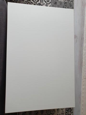 Salontafel  beschikbaar voor biedingen