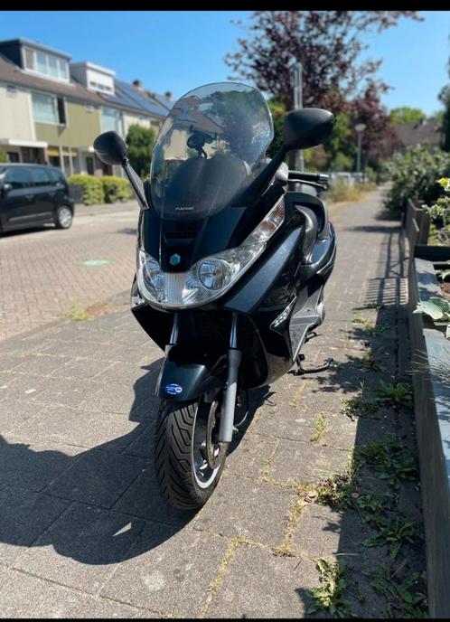 Piaggio x8, Motoren, Motoren | Piaggio, Particulier, Scooter, 11 kW of minder, 1 cilinder, Motorrijbewijs A, Ophalen