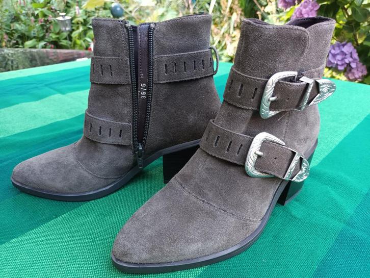 laarsjes nieuw maat 36 groen/grijs enkellaars lage laars, Kleding | Dames, Schoenen, Nieuw, Lage of Enkellaarzen, Groen, Verzenden
