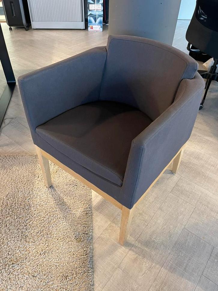 2x Grijze zgan fauteuils, Huis en Inrichting, Fauteuils, Zo goed als nieuw, 50 tot 75 cm, 75 tot 100 cm, Ophalen