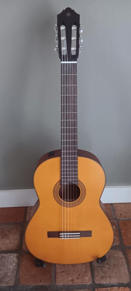Yamaha CGX122MS elektrisch-akoestische klassieke gitaar, Muziek en Instrumenten, Snaarinstrumenten | Gitaren | Akoestisch, Zo goed als nieuw