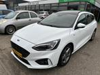 Ford Focus Wagon 1.5 EcoBoost ST Line Panodak Automaat, Stof, Gebruikt, Wit, 3 cilinders
