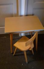 Vintage kleuterschool meubelsetje, Kinderen en Baby's, Kinderkamer | Tafels en Stoelen, Ophalen, Gebruikt, Stoel(en)