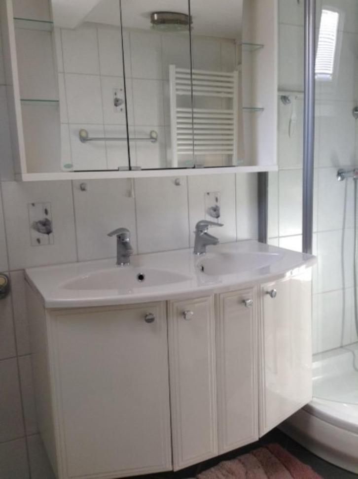 2 delig Badkamermeubel, Huis en Inrichting, Badkamer | Badkamermeubels, Gebruikt, 150 tot 200 cm, 100 tot 150 cm, 25 tot 50 cm
