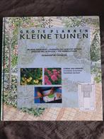 Corina van Arnhem - Grote plannen kleine tuinen, Ophalen of Verzenden, Zo goed als nieuw, Corina van Arnhem, Tuinontwerpen