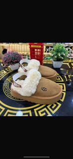 Ugg Pantoffels - Nieuw, Ophalen of Verzenden, Zo goed als nieuw, Bruin, Pantoffels of Sloffen