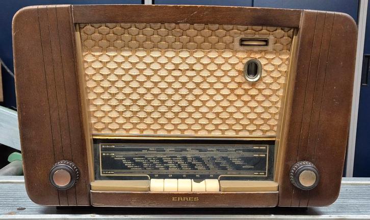 Vintage Erres Radio., Audio, Tv en Foto, Radio's, Gebruikt, Radio, Ophalen of Verzenden