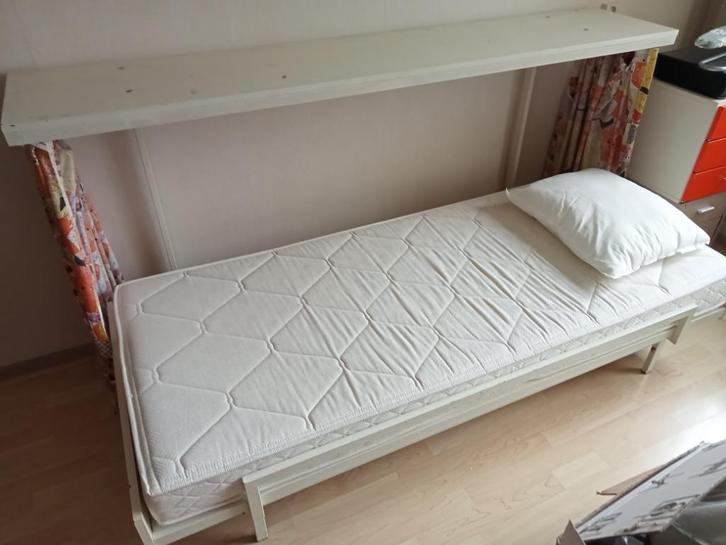 Opklapbed zeer degelijk, Huis en Inrichting, Slaapkamer | Bedden, Gebruikt, Eenpersoons, 80 cm, 190 cm of minder, Metaal, Wit