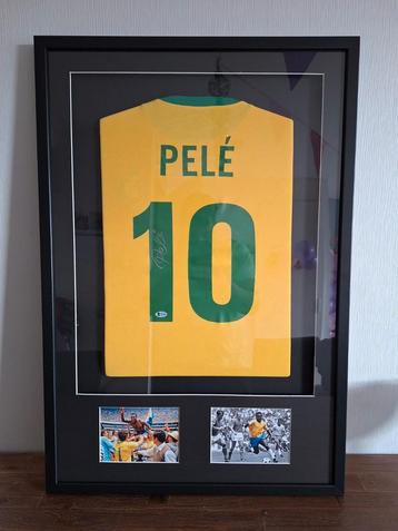 Pelé gesigneerd en ingelijst Brazilië retro shirt