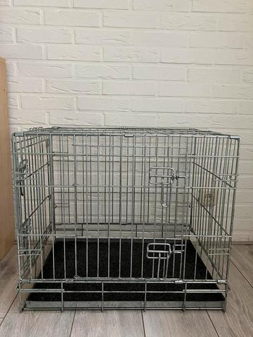 Hondenbench opvouwbaar met 2 deurtjes beschikbaar voor biedingen