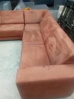 Hoekbank 260x260cm nu €350,- geheel gereinigd, ., Ophalen of Verzenden, Zo goed als nieuw, .