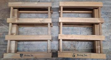 2x Hertog Jan Flessenrek Hout beschikbaar voor biedingen
