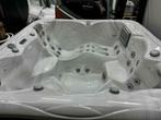Venus Wellis Jacuzzi Made in EU 3 jaar oud Dealer Garantie, Tuin en Terras, Bubbelbaden en Hottubs, Ophalen of Verzenden, Zo goed als nieuw