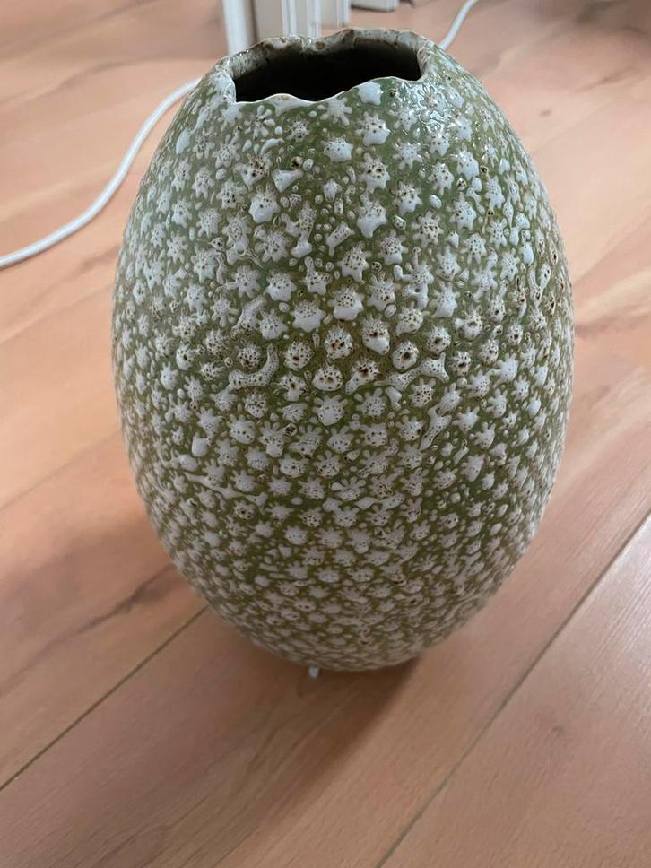 Mooie Design Vaas - Groen/Wit, Huis en Inrichting, Woonaccessoires | Vazen, Zo goed als nieuw, Groen, Minder dan 50 cm, Aardewerk of Porselein
