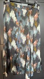 Mooie lange rok van Primark in maat L/40., Kleding | Dames, Rokken, Ophalen of Verzenden, Zo goed als nieuw, Maat 38/40 (M), Onder de knie