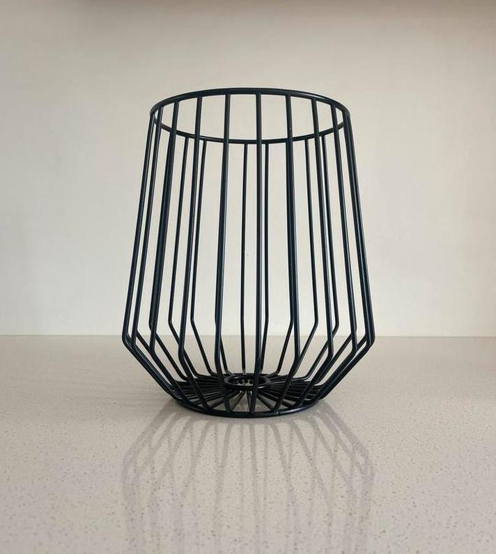 Point-Virgule Wire Fruit Mand 23cm, Huis en Inrichting, Woonaccessoires | Schalen en Manden, Zo goed als nieuw, Mand, Rond, Overige materialen